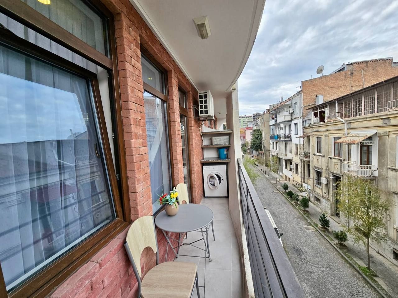 Studio, 40 m² — St. Kh. Akhvlediani 17