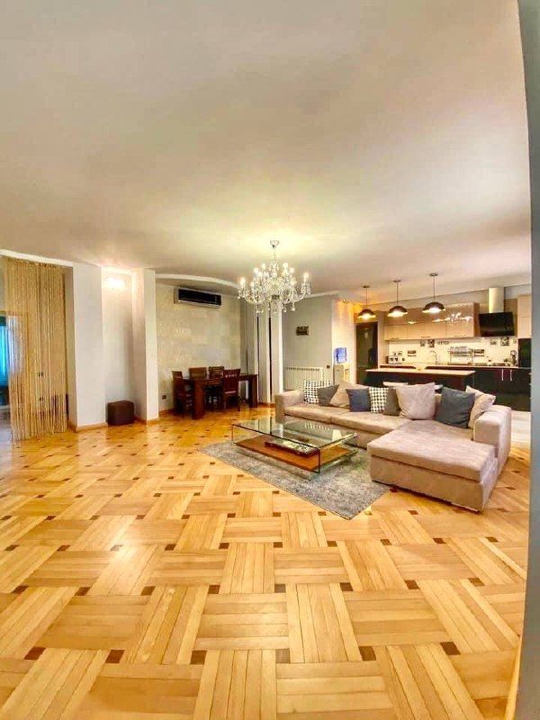 Apartment, 130 m² — St. V. Gorgasali 111
