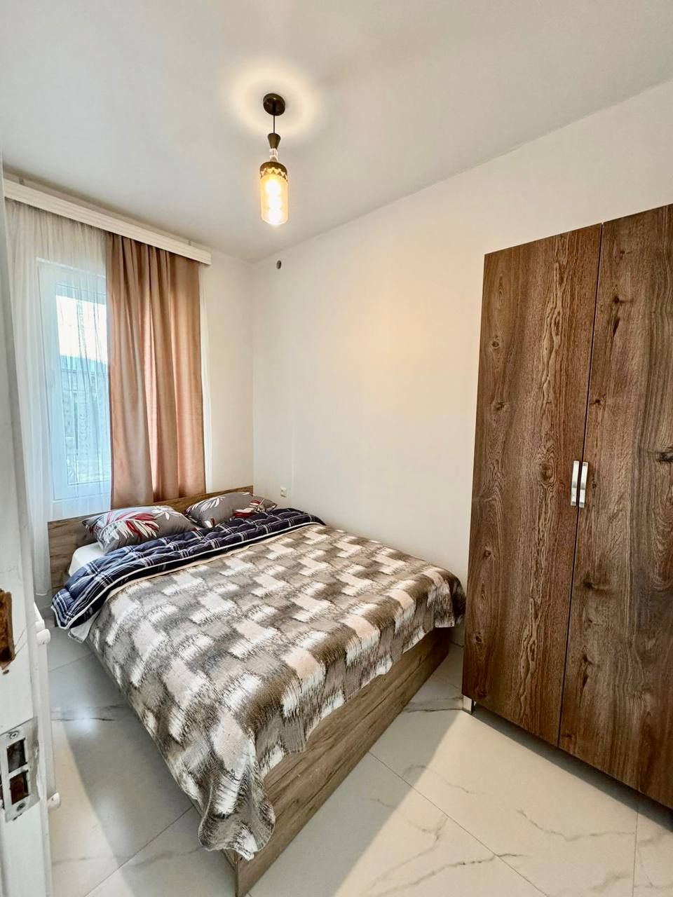House, 100 m² — St. Mikhaila Dzhavakhishvili 36