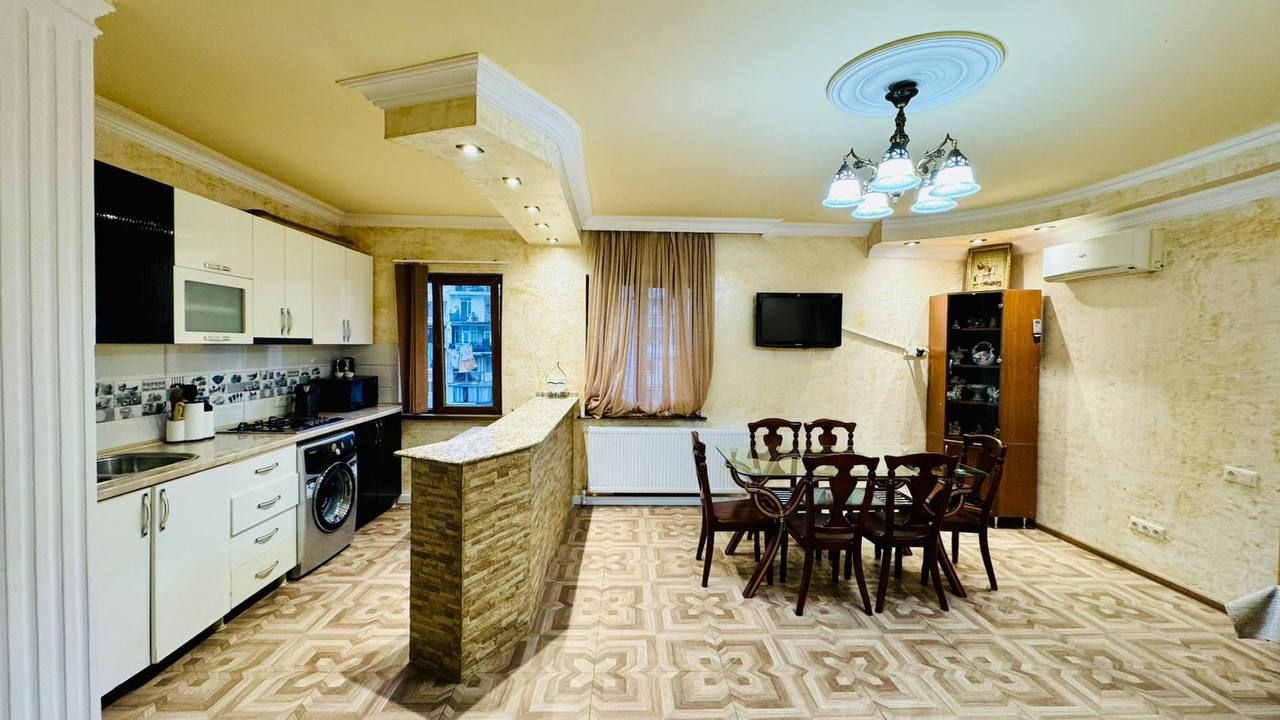 Apartment, 70 m² — St. Sherifa Khimshiashvili, 33