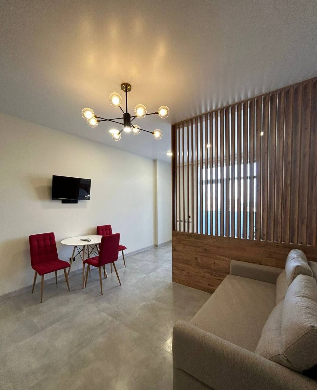 Studio, 37 m² — St. Pirosmani 17