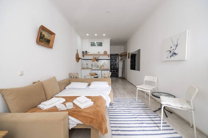 Studio, 30 m² — St. Gorgiladze, 98