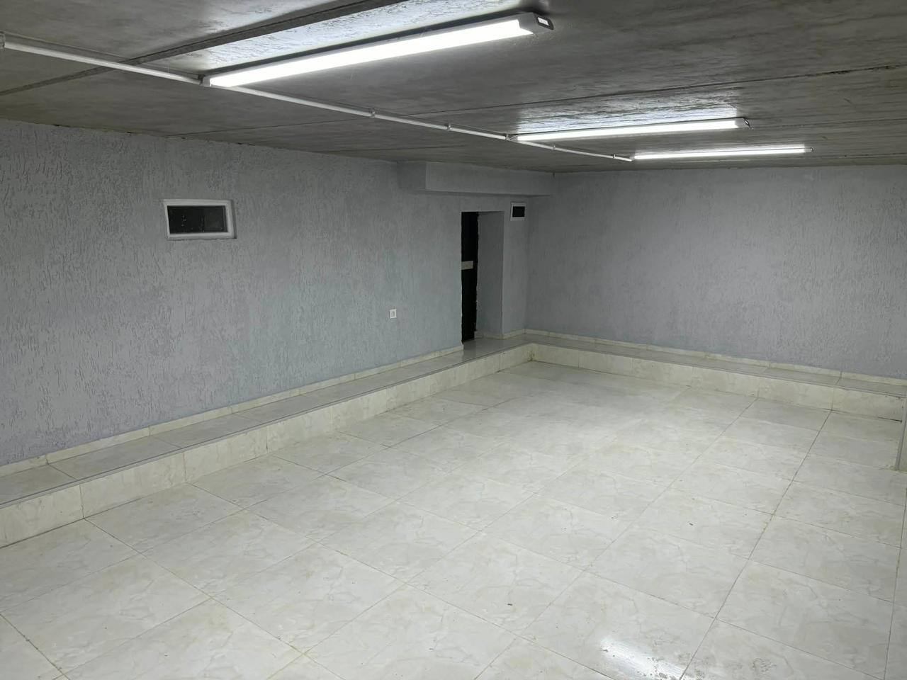 Commercial, 40 m² — St. Sherif Khimshiashvili 37