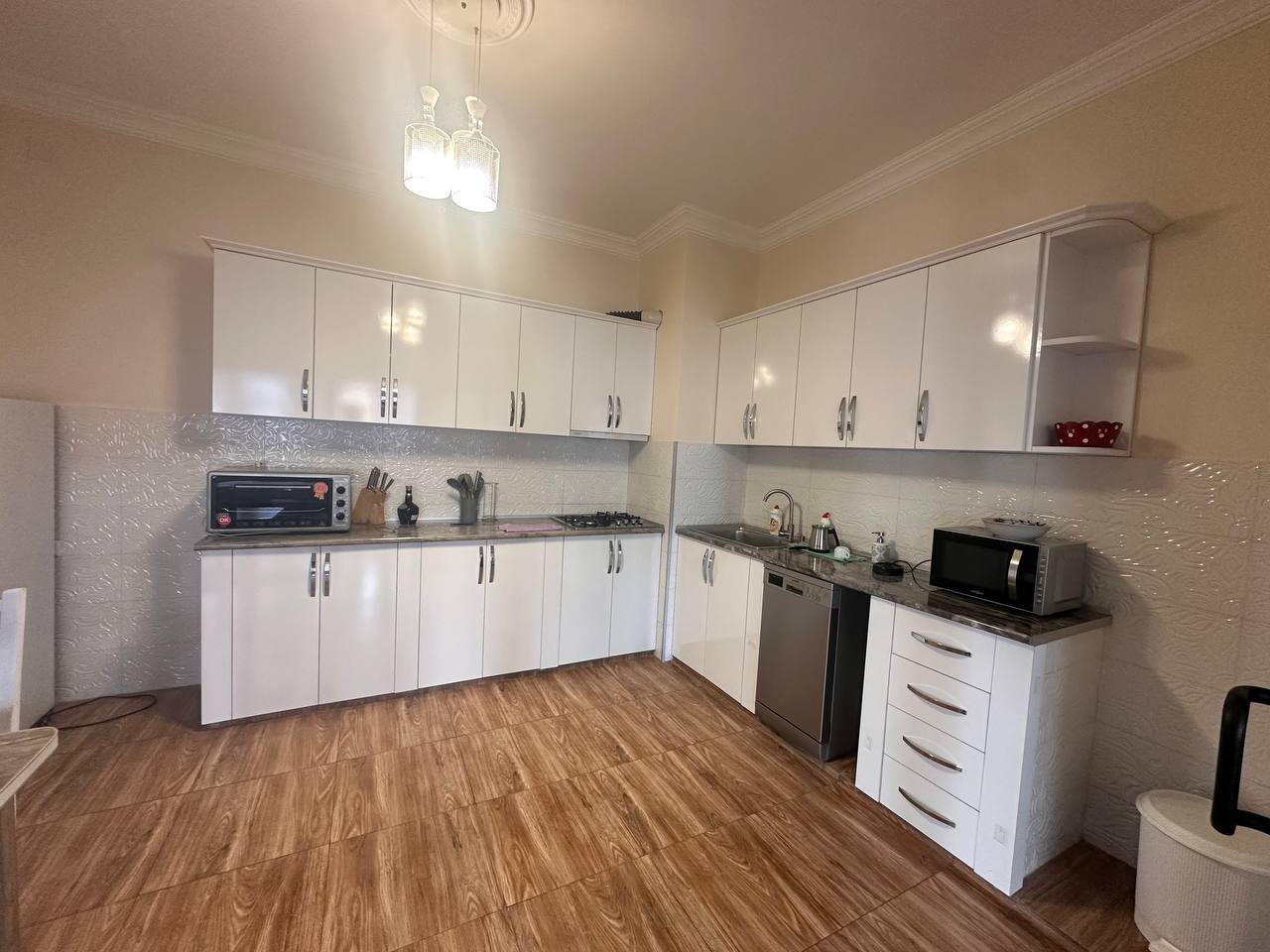 Apartment, 140 m² — St. Tabidze, 56