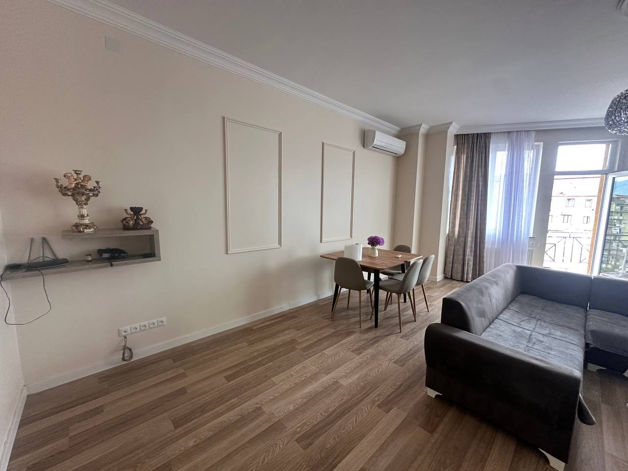 Apartment, 140 m² — St. Tabidze, 56