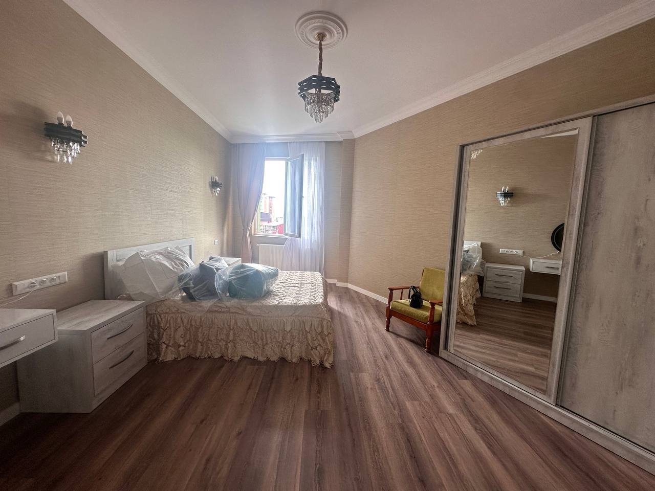 Apartment, 140 m² — St. Tabidze, 56