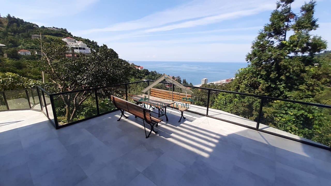 House, 110 m² — Kvariati 20