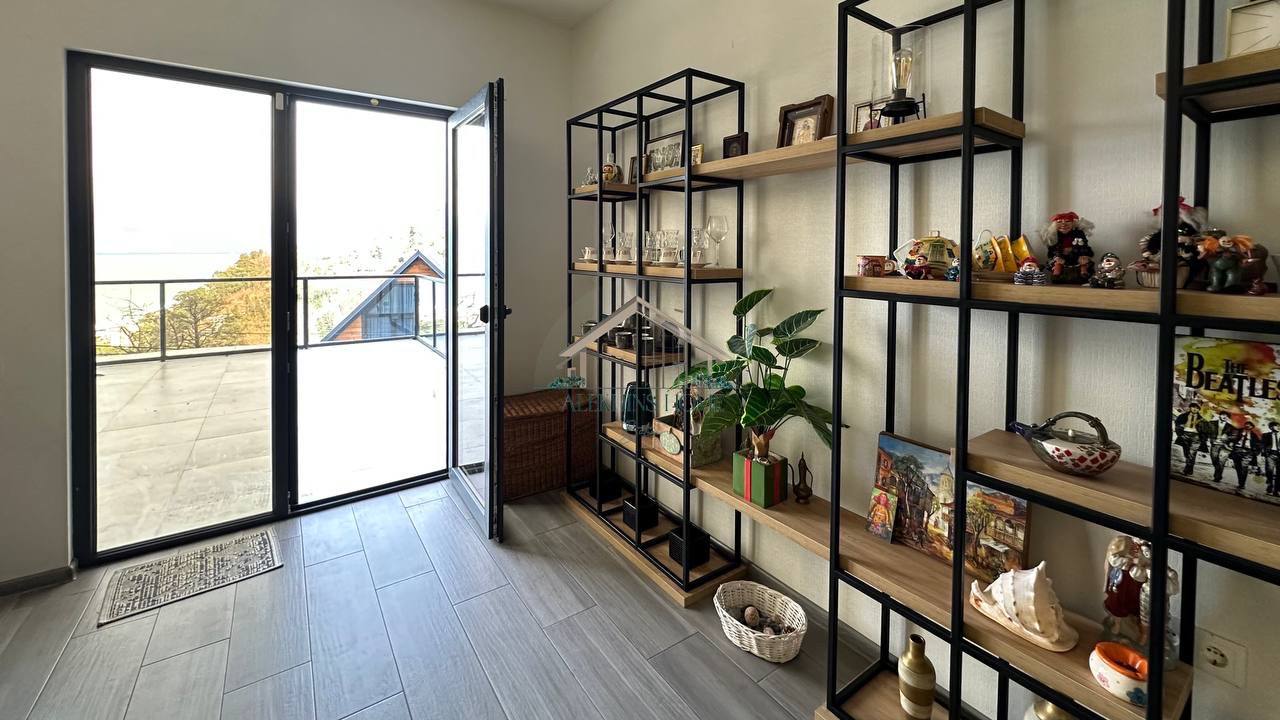 House, 110 m² — Kvariati 20