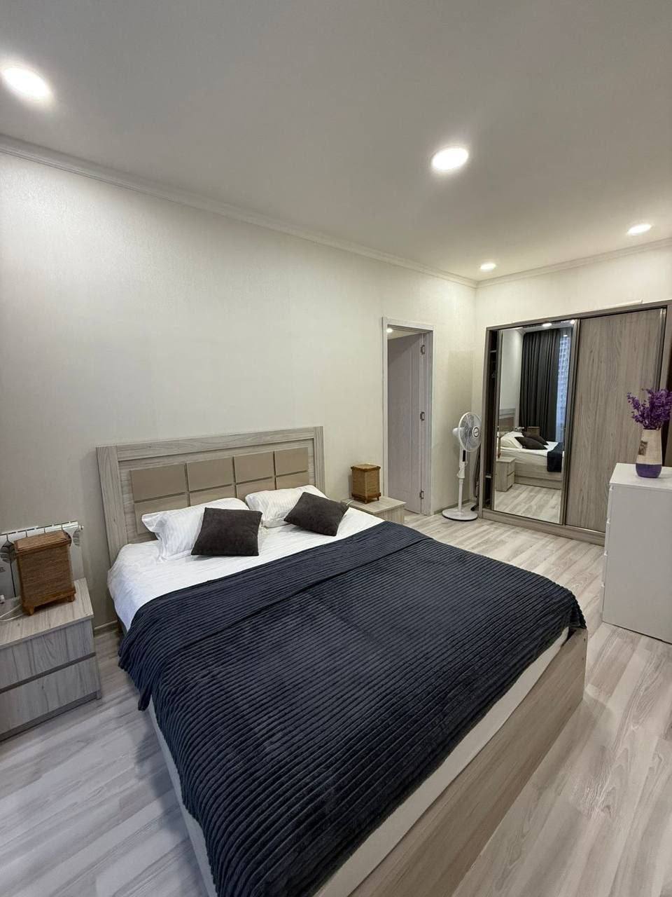 Apartment, 50 m² — St. Pirosmani, 19
