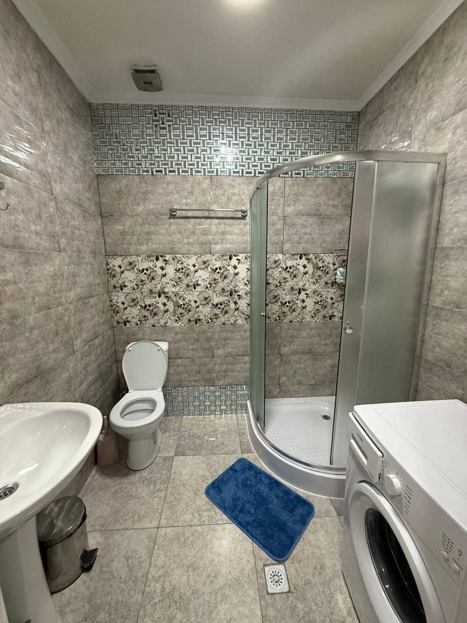 Apartment, 50 m² — St. Pirosmani, 19