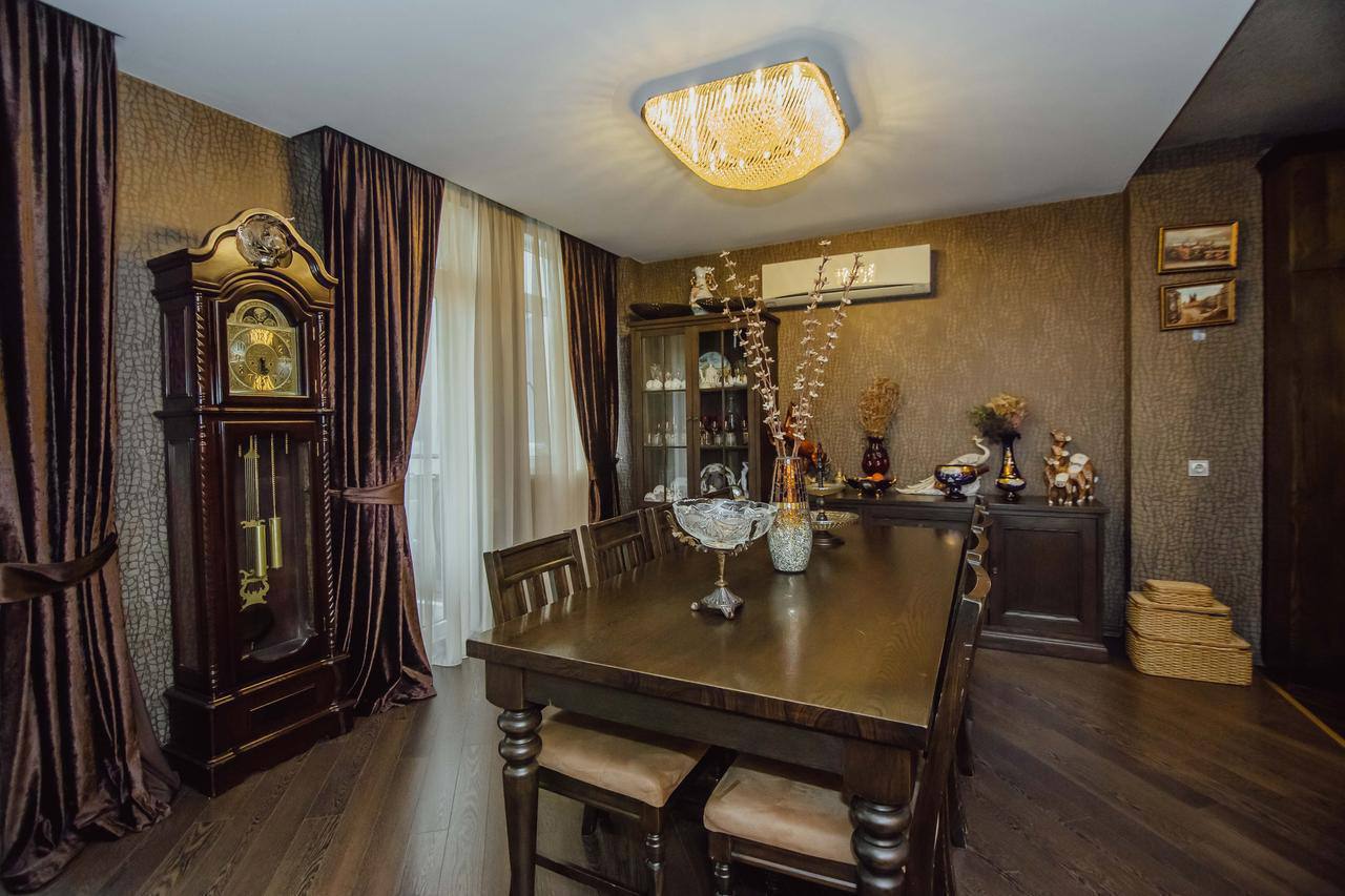 Apartment, 108 m² — St. Angisa, 1