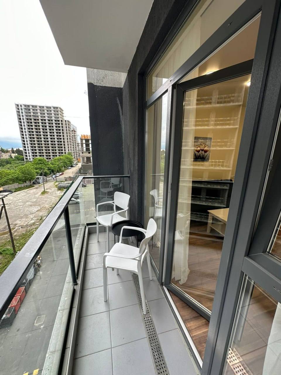 Studio, 37 m² — Lekh i Mariya Kachinskikh 5