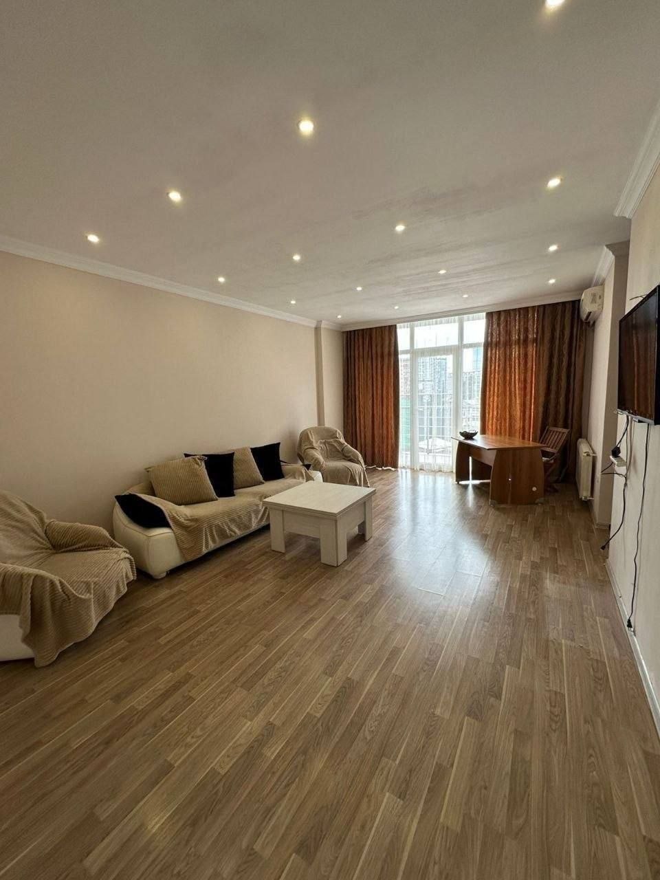 Apartment, 65 m² — St. Besiki, 1