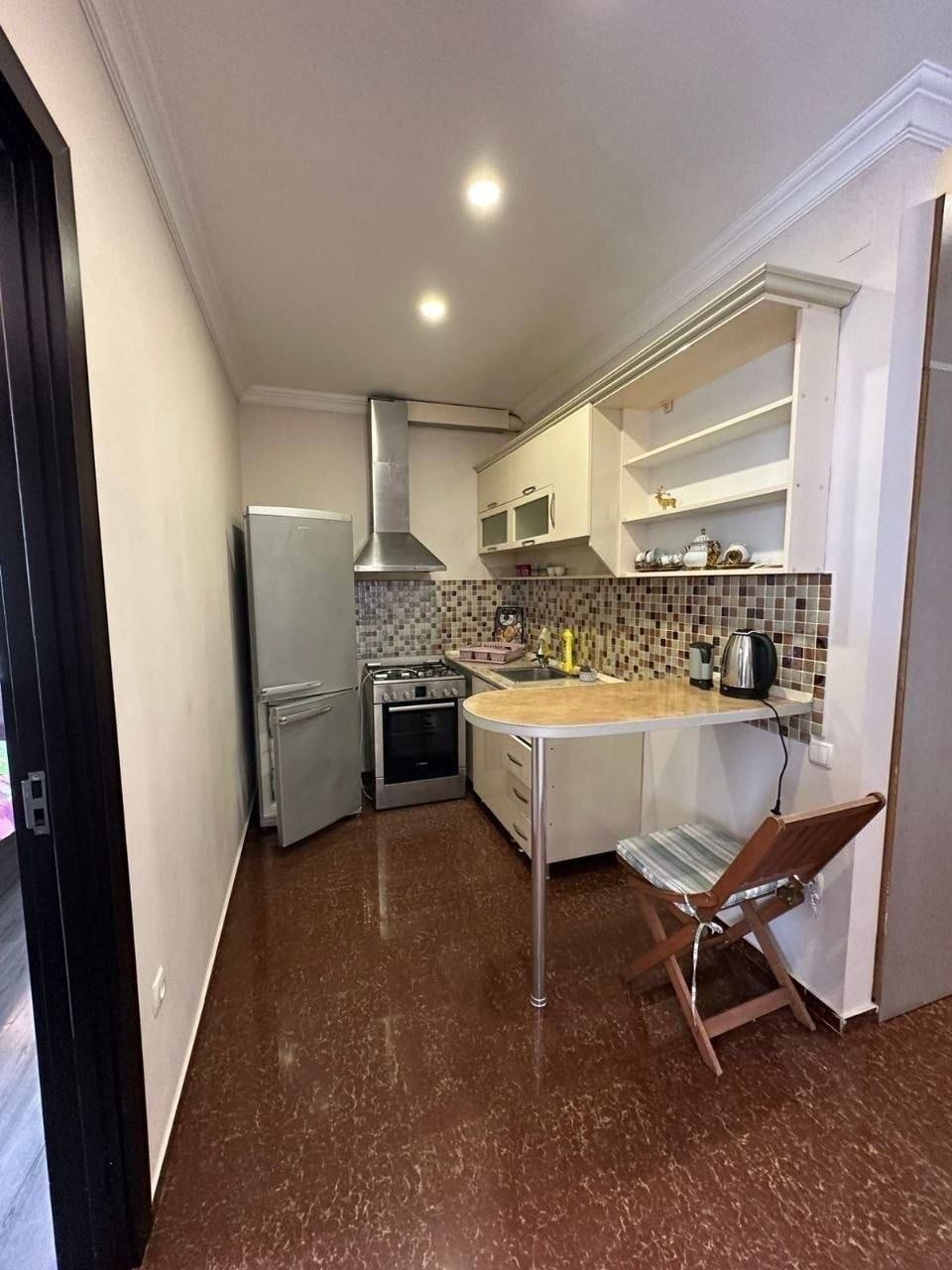 Apartment, 65 m² — St. Besiki, 1