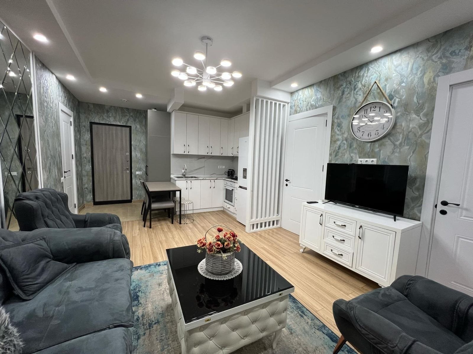 Apartment, 68 m² — St. Pushkina, 178