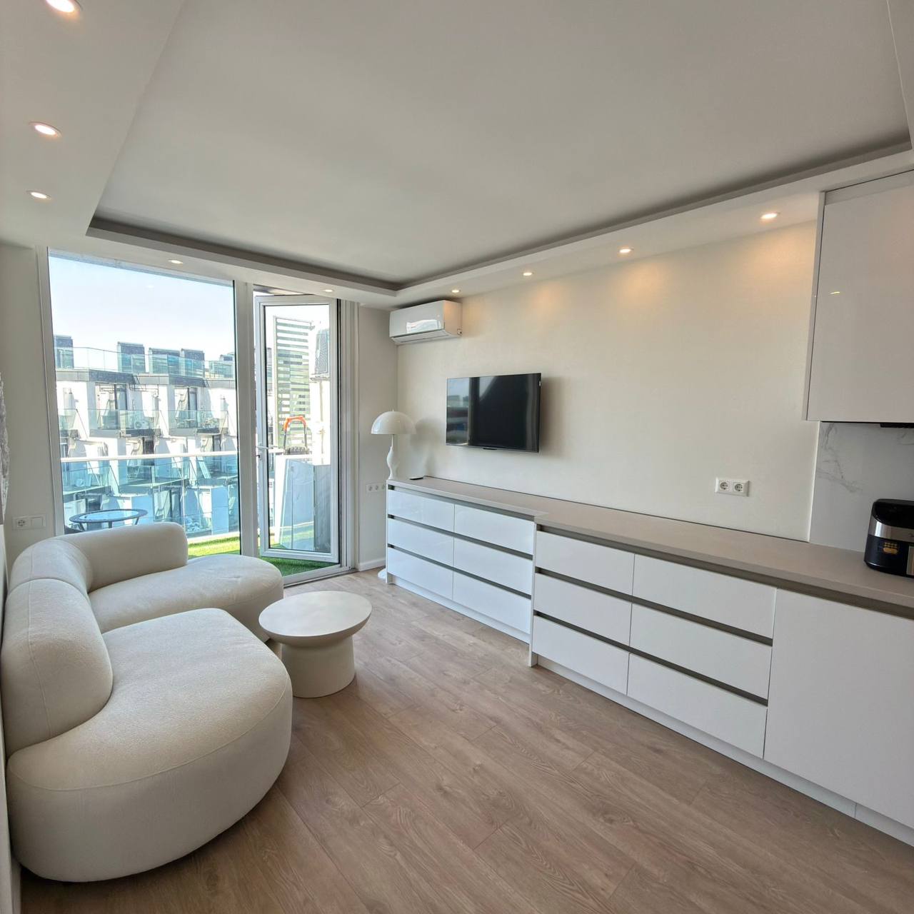 Apartment, 40 m² — St. Nidzharadze, 18