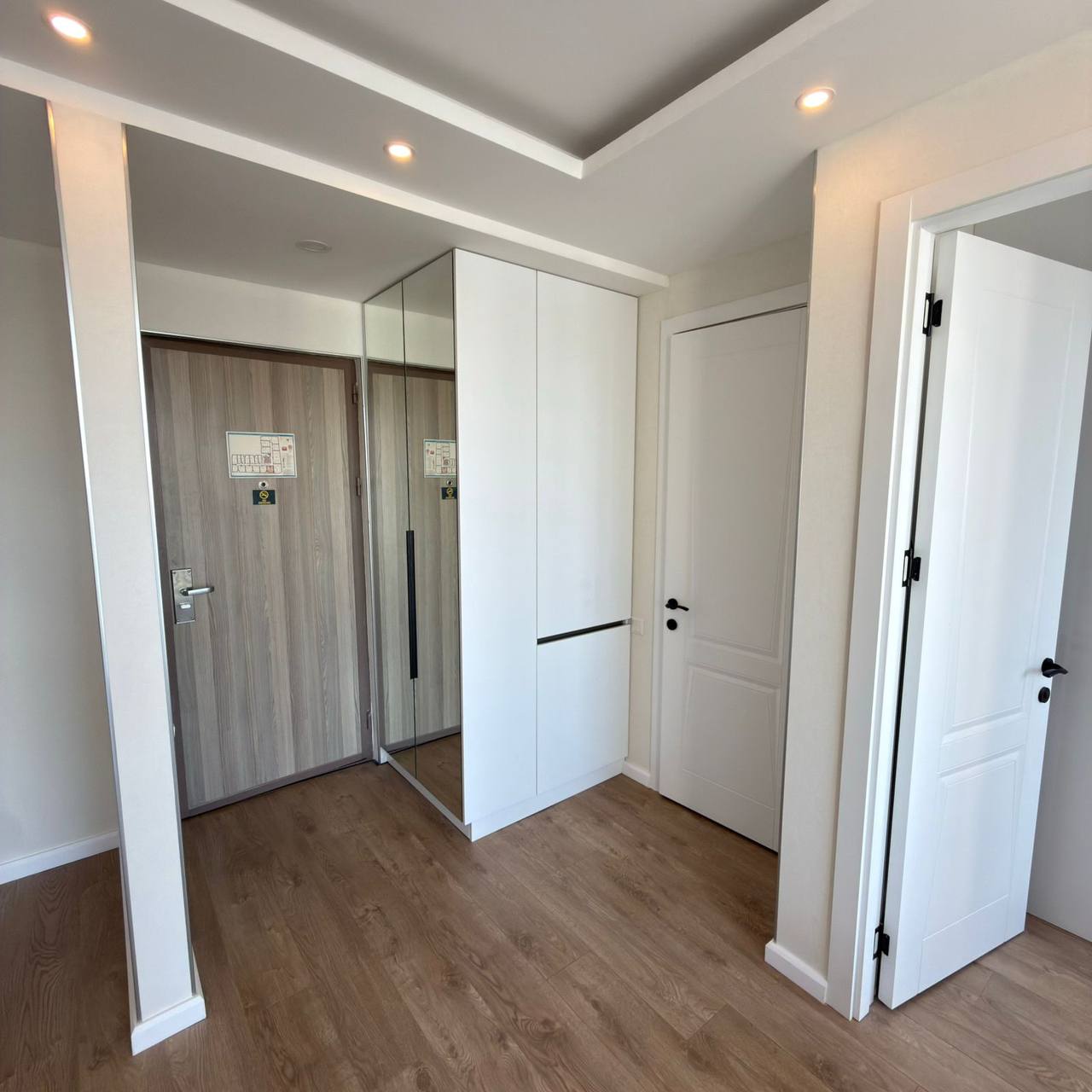 Apartment, 40 m² — St. Nidzharadze, 18