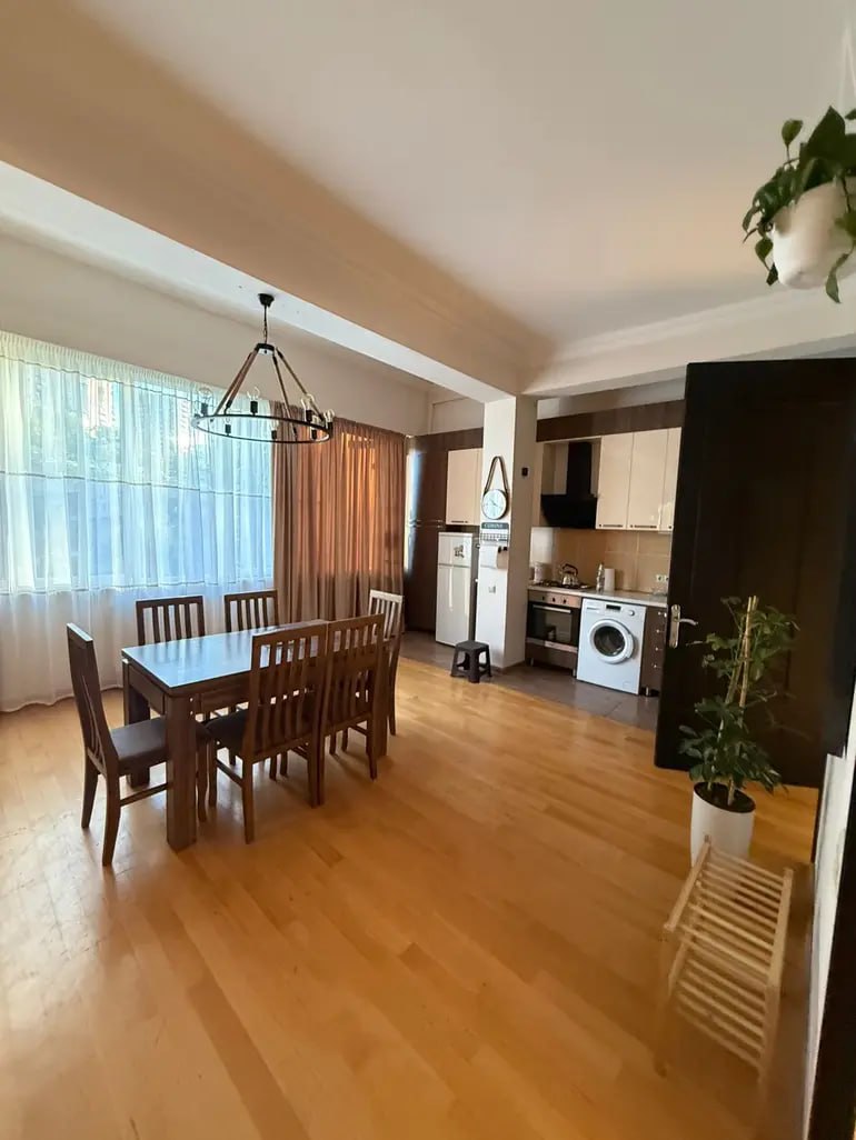 Apartment, 90 m² — Ave. Pekina 10