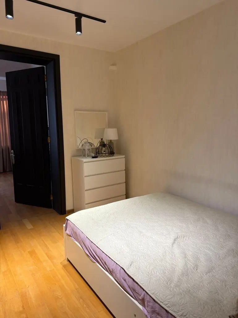 Apartment, 90 m² — Ave. Pekina 10