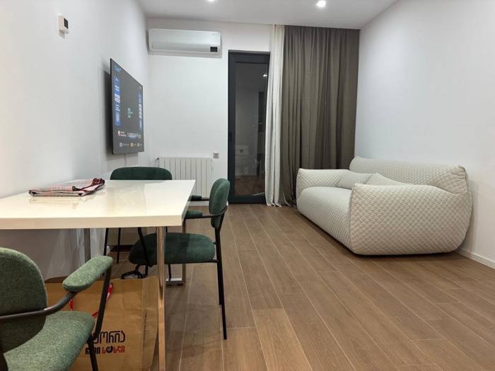 Apartment, 50 m² — St. Universitetskaya 46
