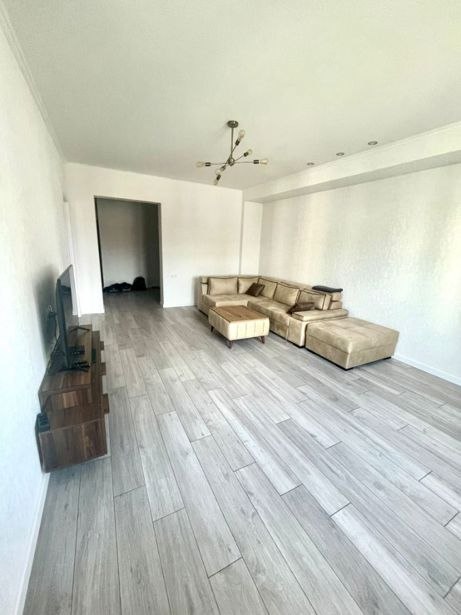 Apartment, 85 m² — St. Tsintsadze 58
