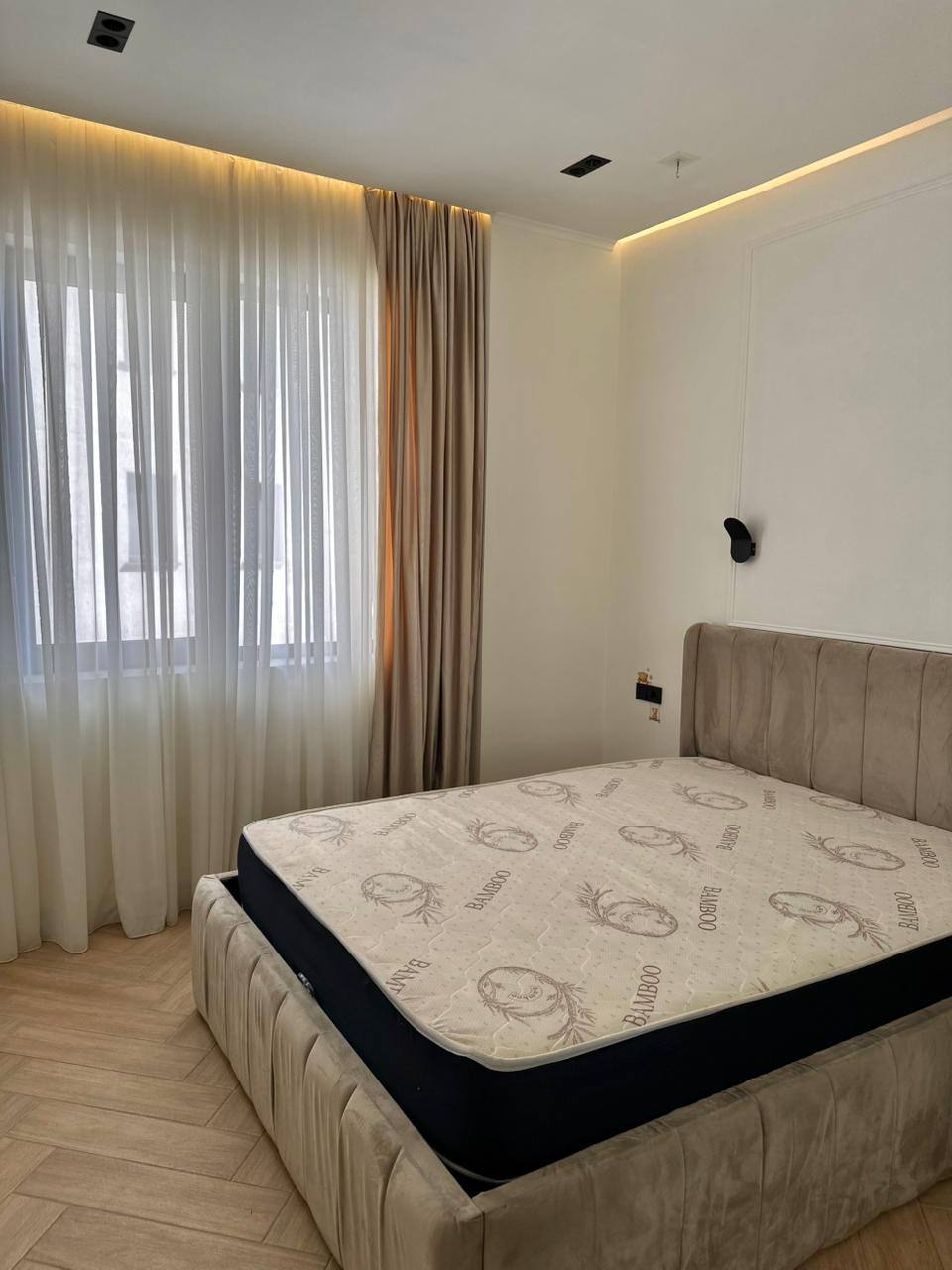 Apartment, 90 m² — Bagrationi 129