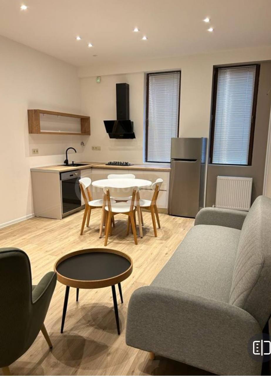 Apartment, 75 m² — Melikishvili