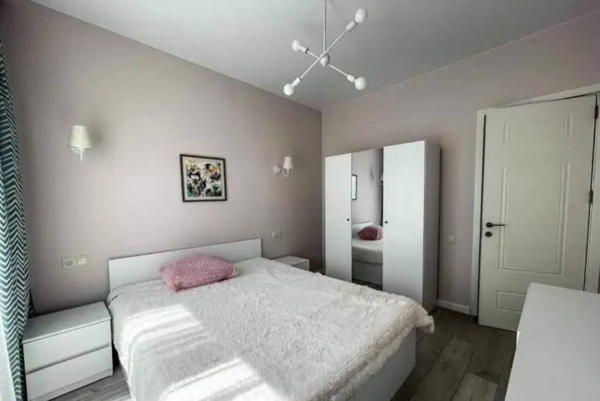 Apartment, 100 m² — Vake