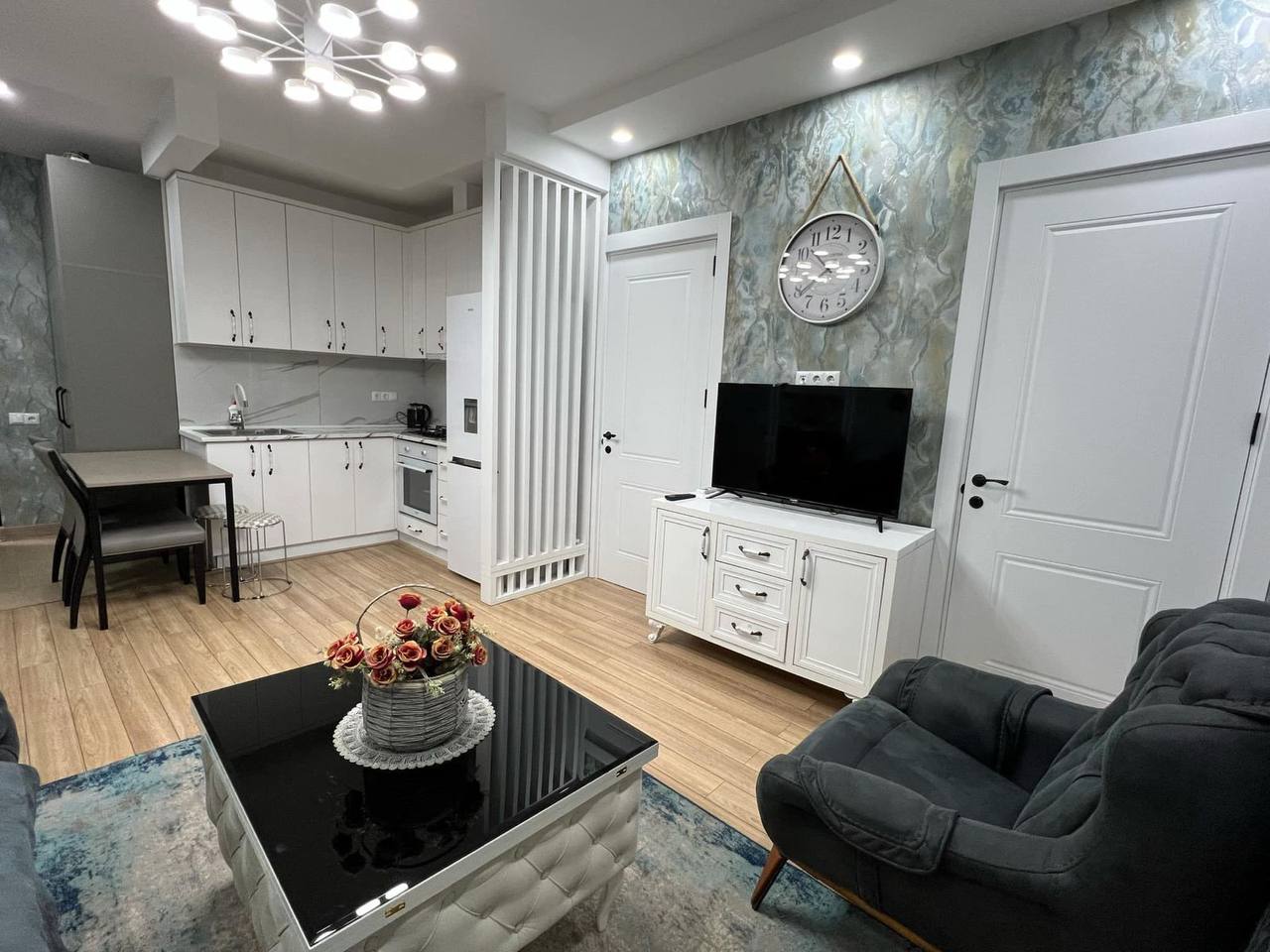 Apartment, 70 m² — Pushkina 182