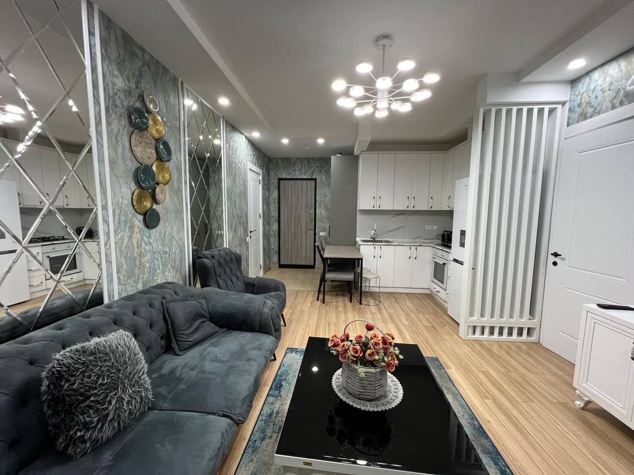 Apartment, 70 m² — Pushkina 182