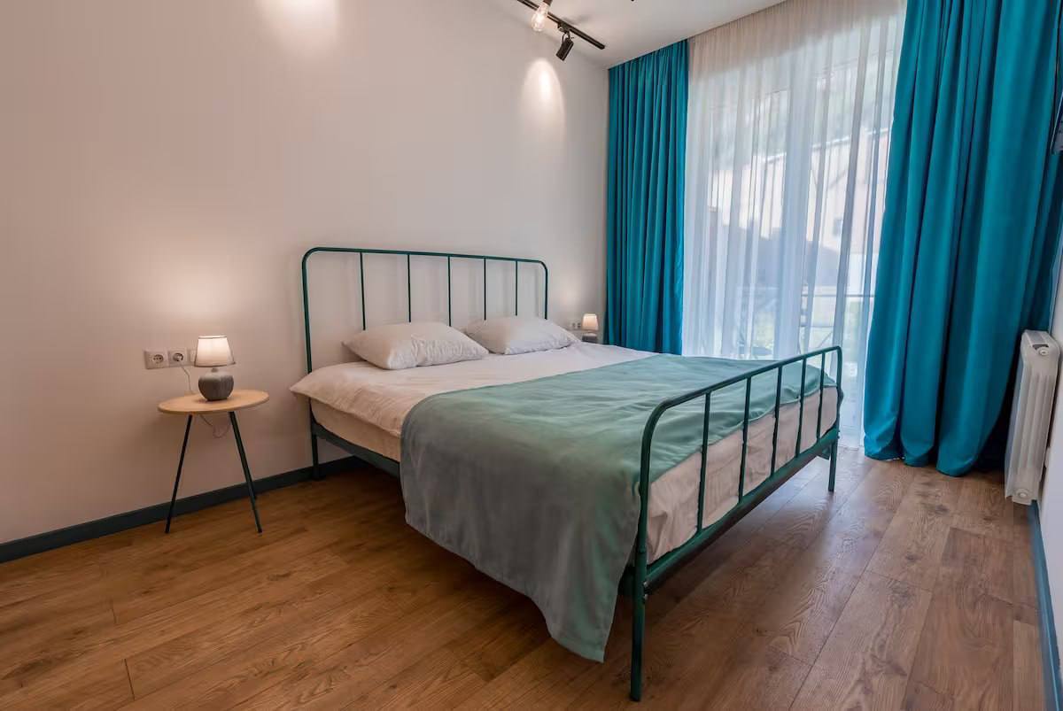 Apartment, 79 m² — Mtatsminda