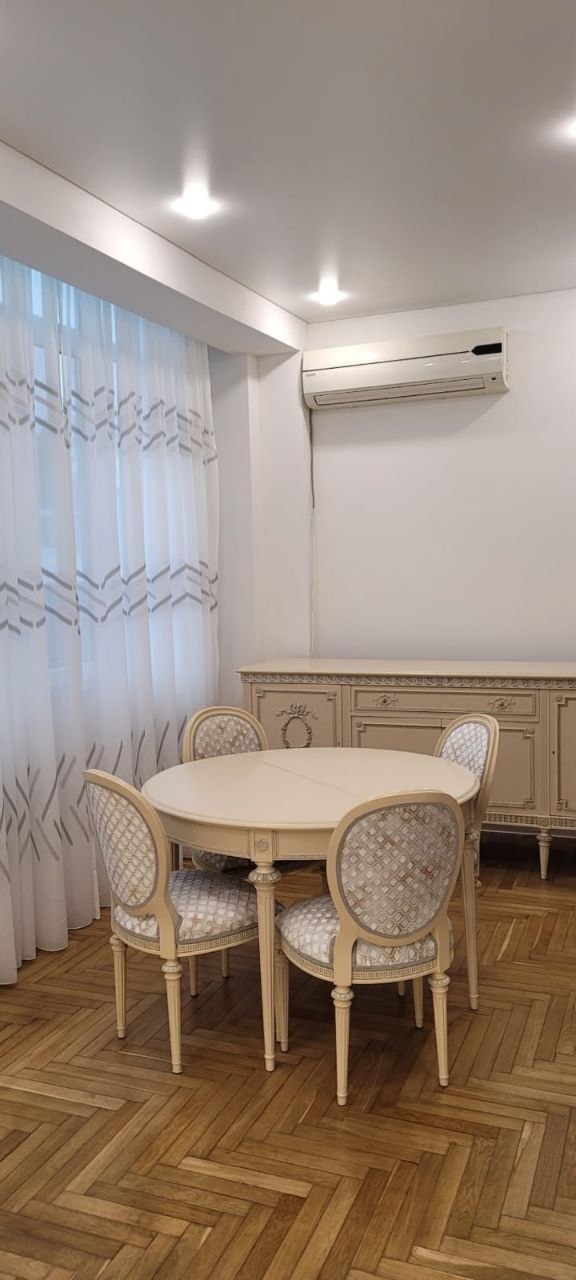 Apartment, 110 m² — Vazha Pshavela 4