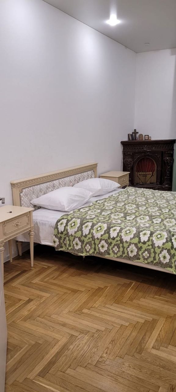 Apartment, 110 m² — Vazha Pshavela 4
