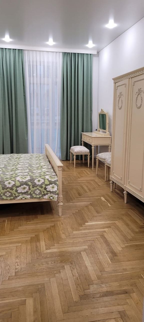 Apartment, 110 m² — Vazha Pshavela 4