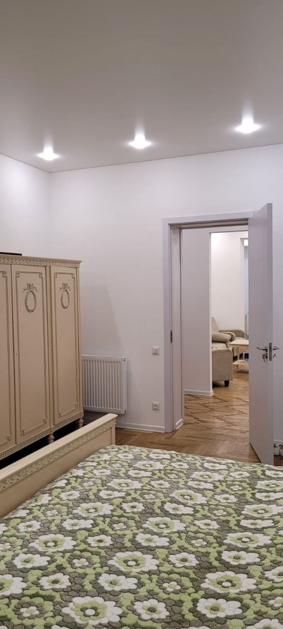Apartment, 110 m² — Vazha Pshavela 4