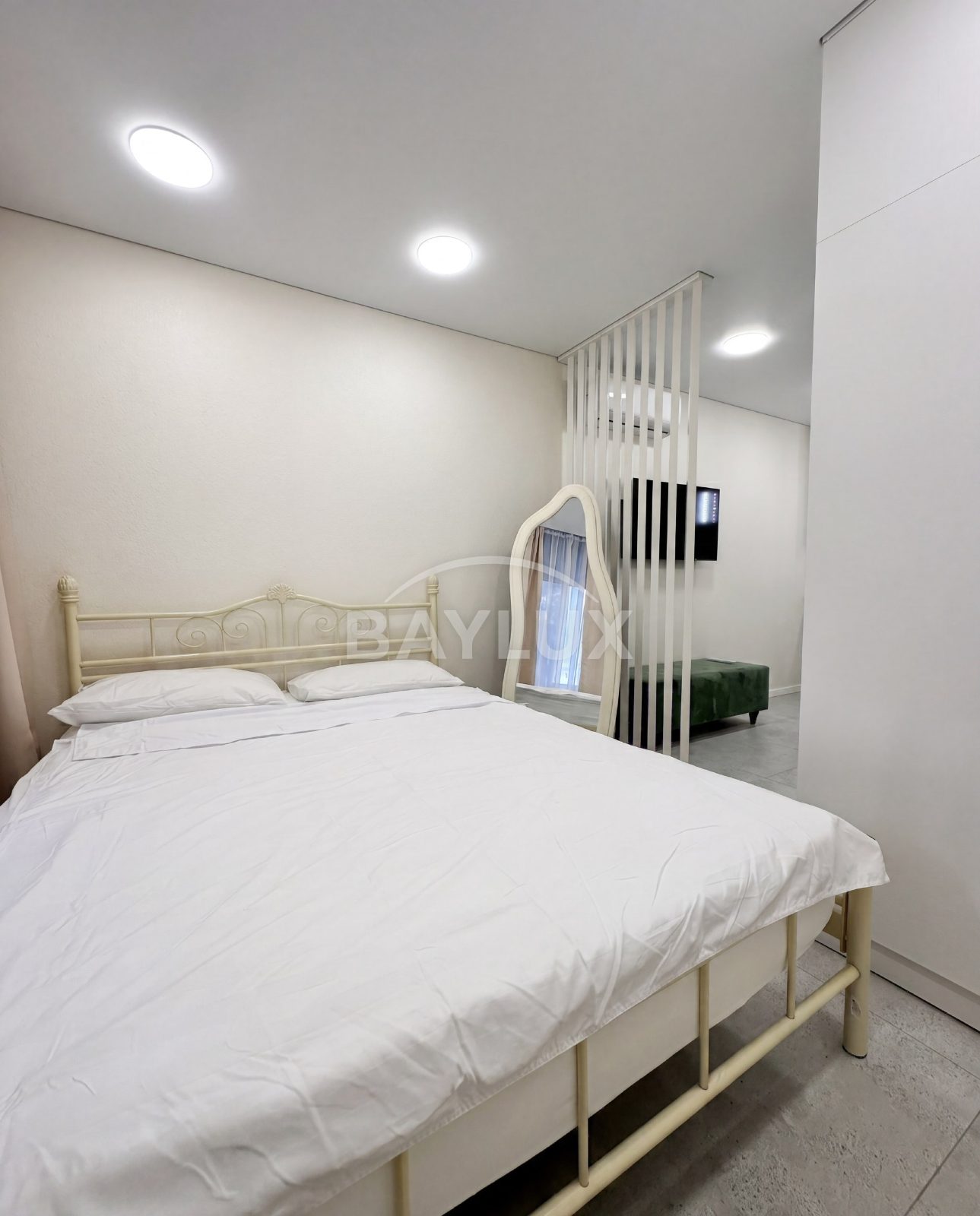 Studio, 38 m² — St. Redzheba Nizharadze, 20