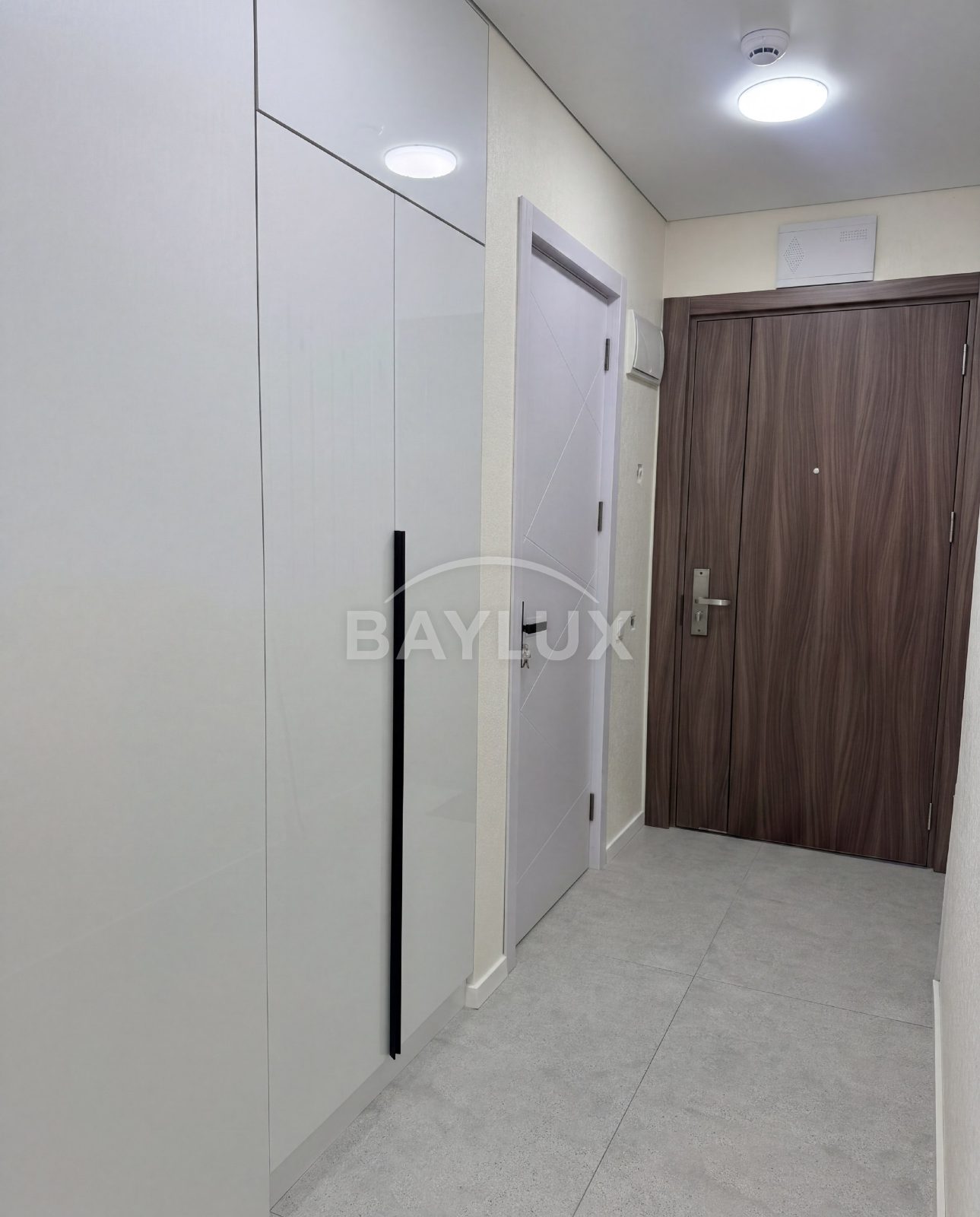 Studio, 38 m² — St. Redzheba Nizharadze, 20