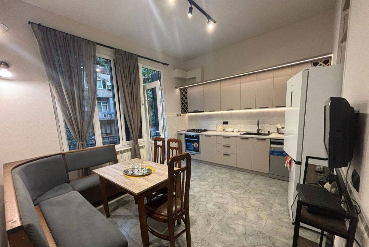 Apartment, 100 m² — St. Tarkhnishvili 18