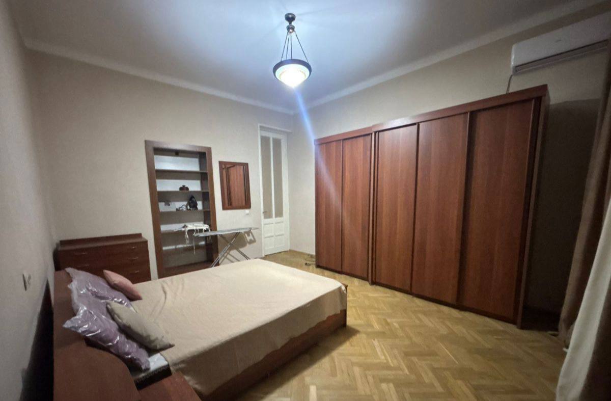Apartment, 100 m² — St. Tarkhnishvili 18
