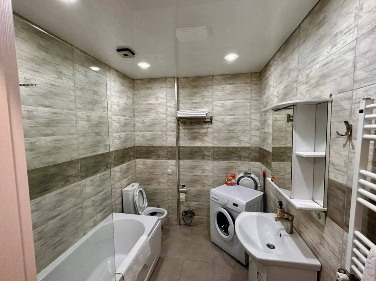 Apartment, 90 m² — St. Pirosmani 18