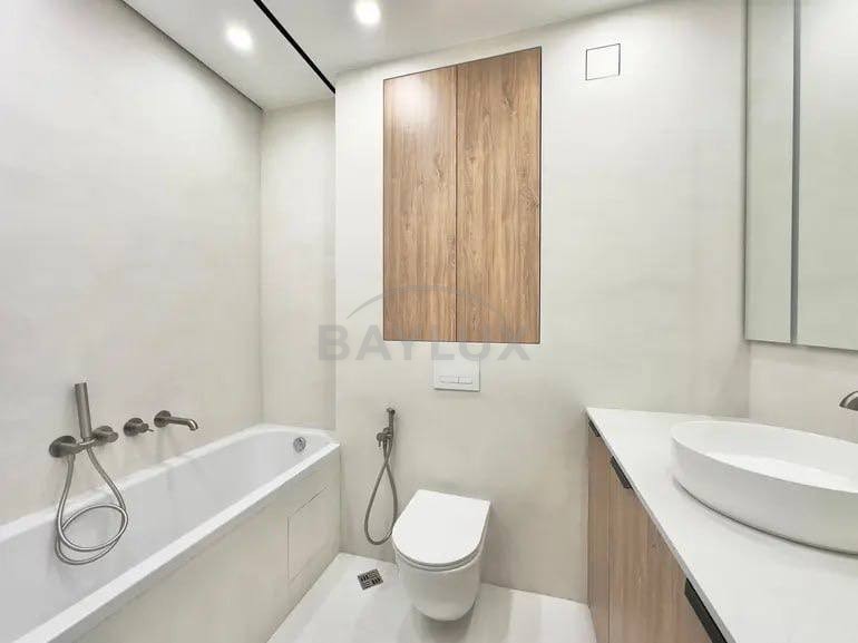 Apartment, 130 m² — Krtsanisi