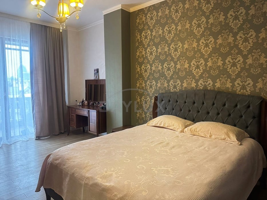 Apartment, 200 m² — Chavchavadze 4