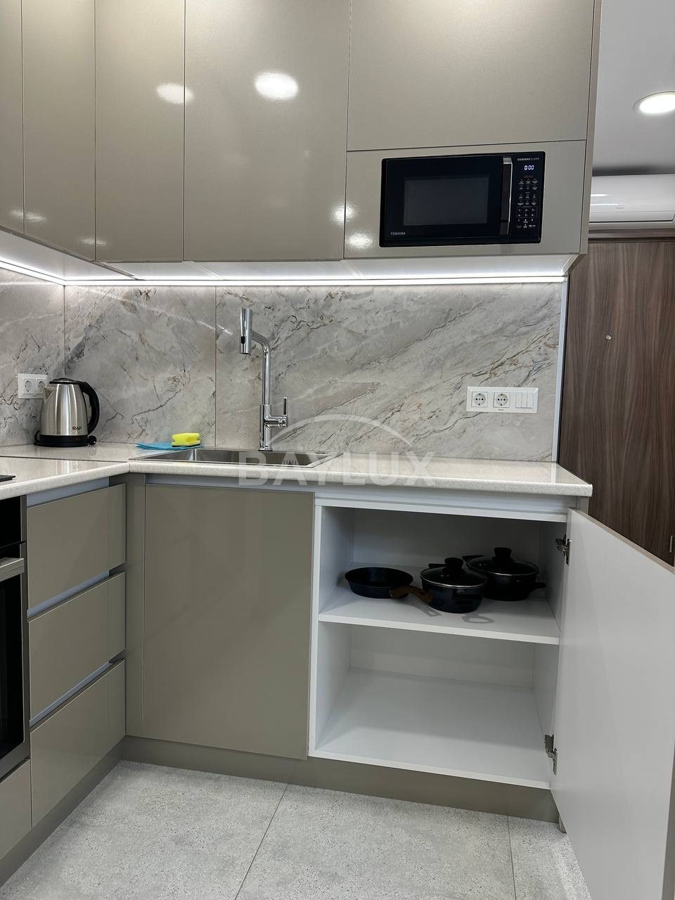 Studio, 40 m² — St. Redzheba Nizharadze, 20