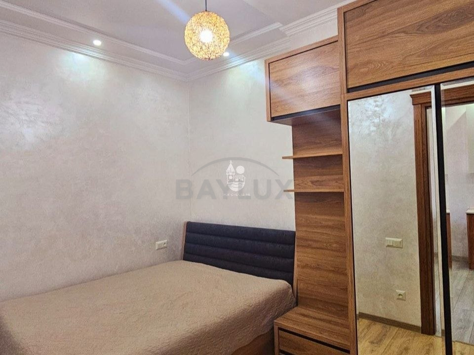 Apartment, 70 m² — St. S. khimshiashvili 17