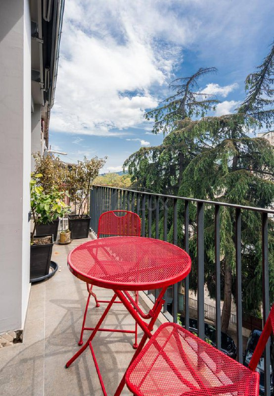 Apartment, 120 m² — Sololaki