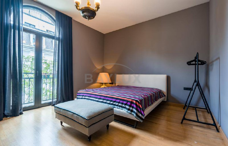Apartment, 120 m² — Sololaki