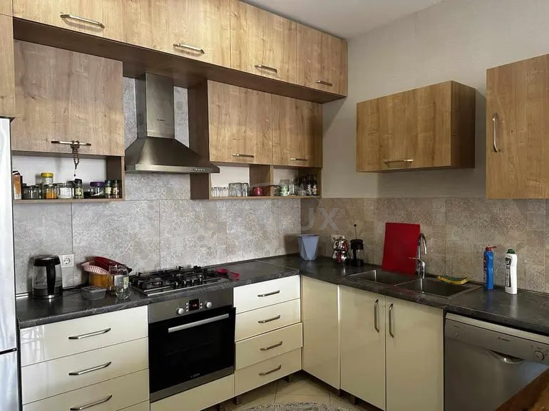 Apartment, 92 m² — Vake