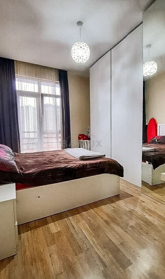 Apartment, 80 m² — Dzhavakhishvili 57