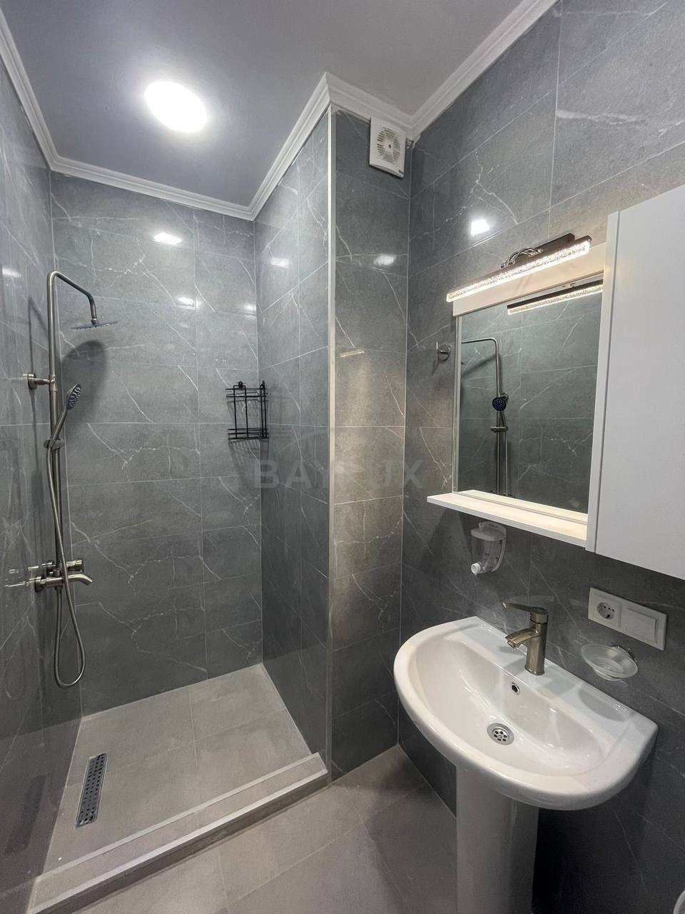 Apartment, 80 m² — St. Vazha Pshavela, 53