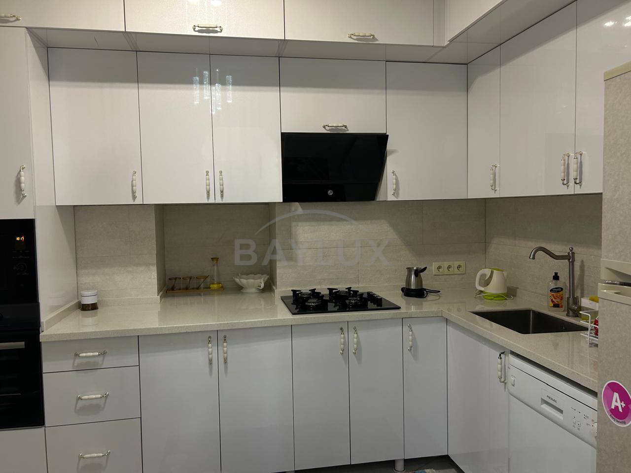 Apartment, 80 m² — Leonidze 17
